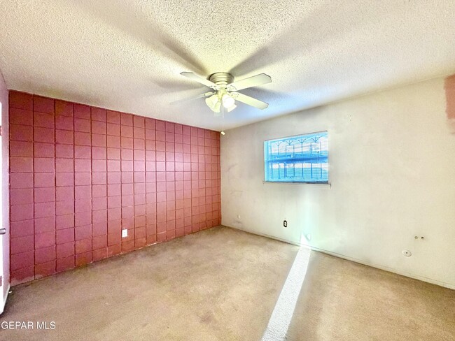 Building Photo - 6400 Edgemere Blvd