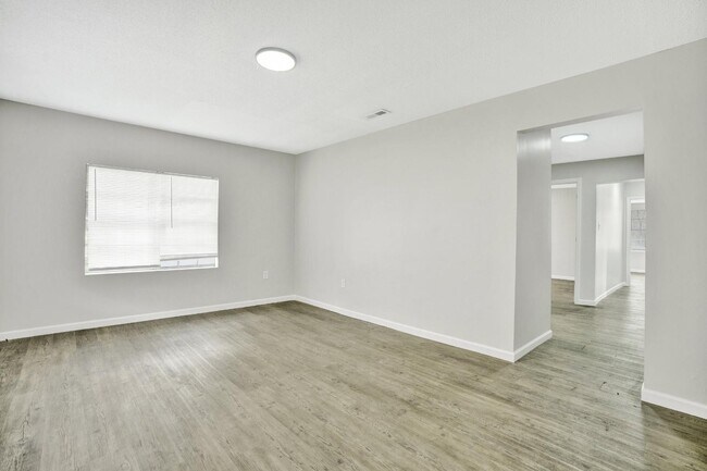 Building Photo - 5201 Mulga Ave