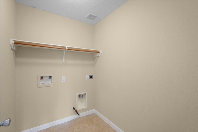 Building Photo - 18743 Westgate Park Dr