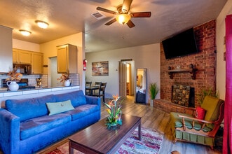 Interior Photo - 9729 Blue Bonnet Pl