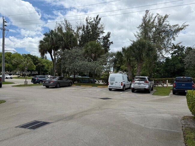 Building Photo - 8443 Royal Palm Blvd