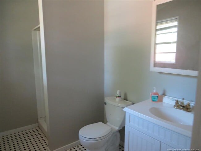 Building Photo - 600 Faison Ave