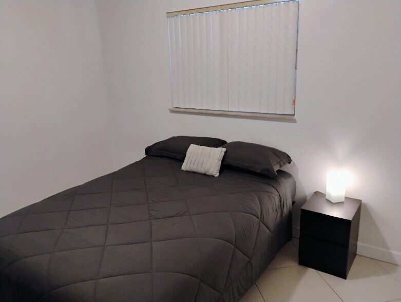 Building Photo - 13139 SW 4th St