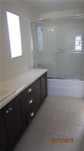 Building Photo - 1416 Dahlia Loop