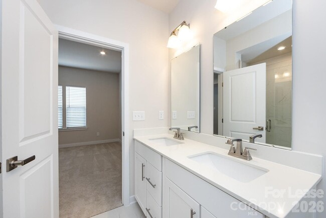 Building Photo - 440 Spearfield Ln