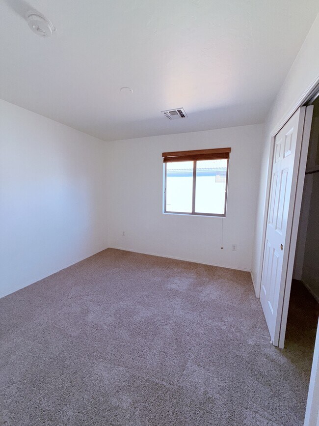 Building Photo - 11793 W Barley Dr