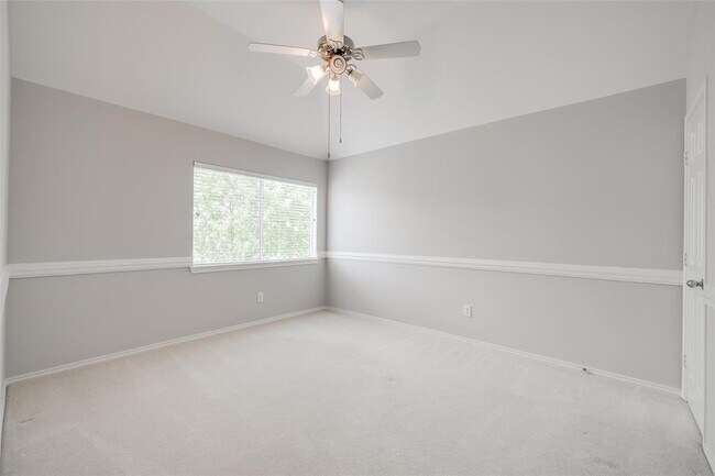 Building Photo - 12414 N Shadow Cove Dr