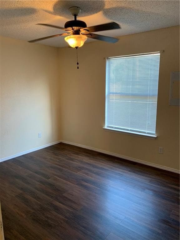 Building Photo - 907 S Mesquite St