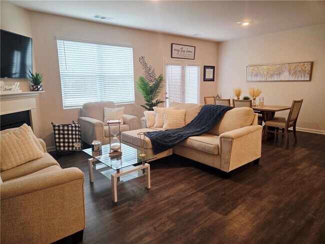 Building Photo - 5192 Barberry Ave