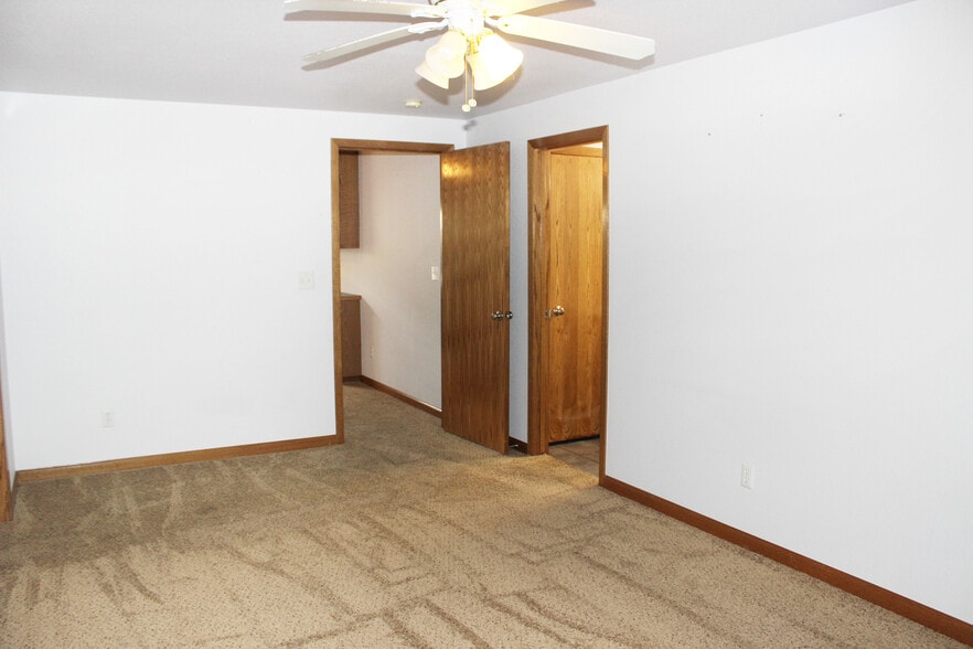 Basement Bedroom - 1025 Centennial Dr