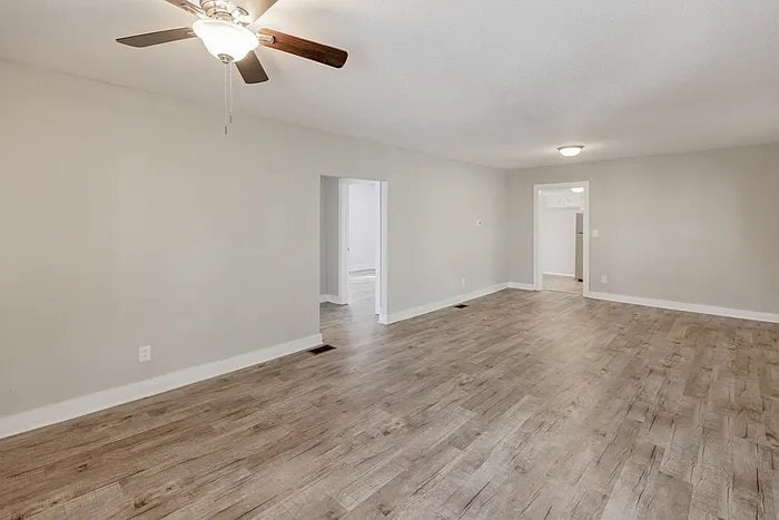 Building Photo - 712 2nd Way