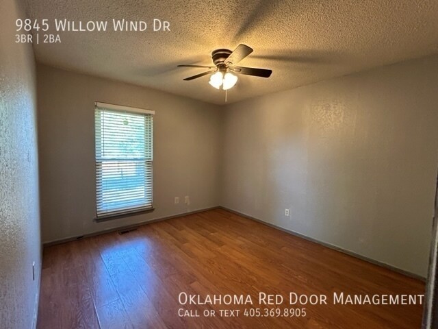Building Photo - 9845 Willow Wind Dr
