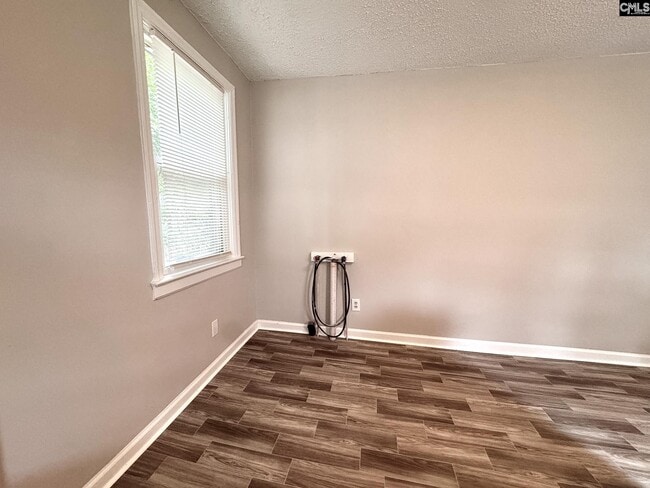 Building Photo - 3626 Hydrangea St