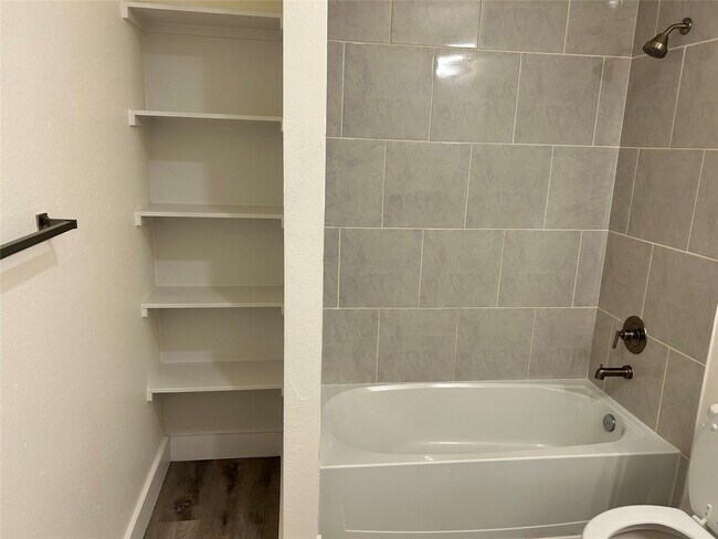 Building Photo - 6827 Mcwilliams Dr