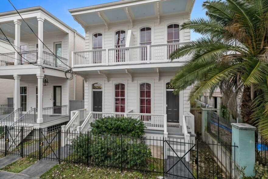 Building Photo - 1523 Carondelet St