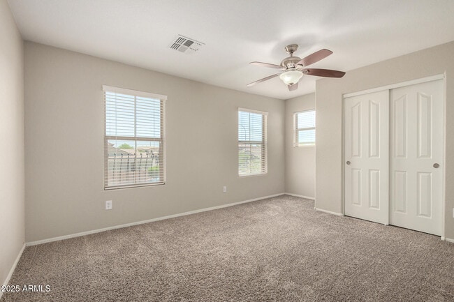 Building Photo - 4122 E Palm Beach Dr