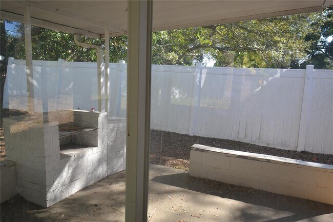 Building Photo - 11465 92nd St N