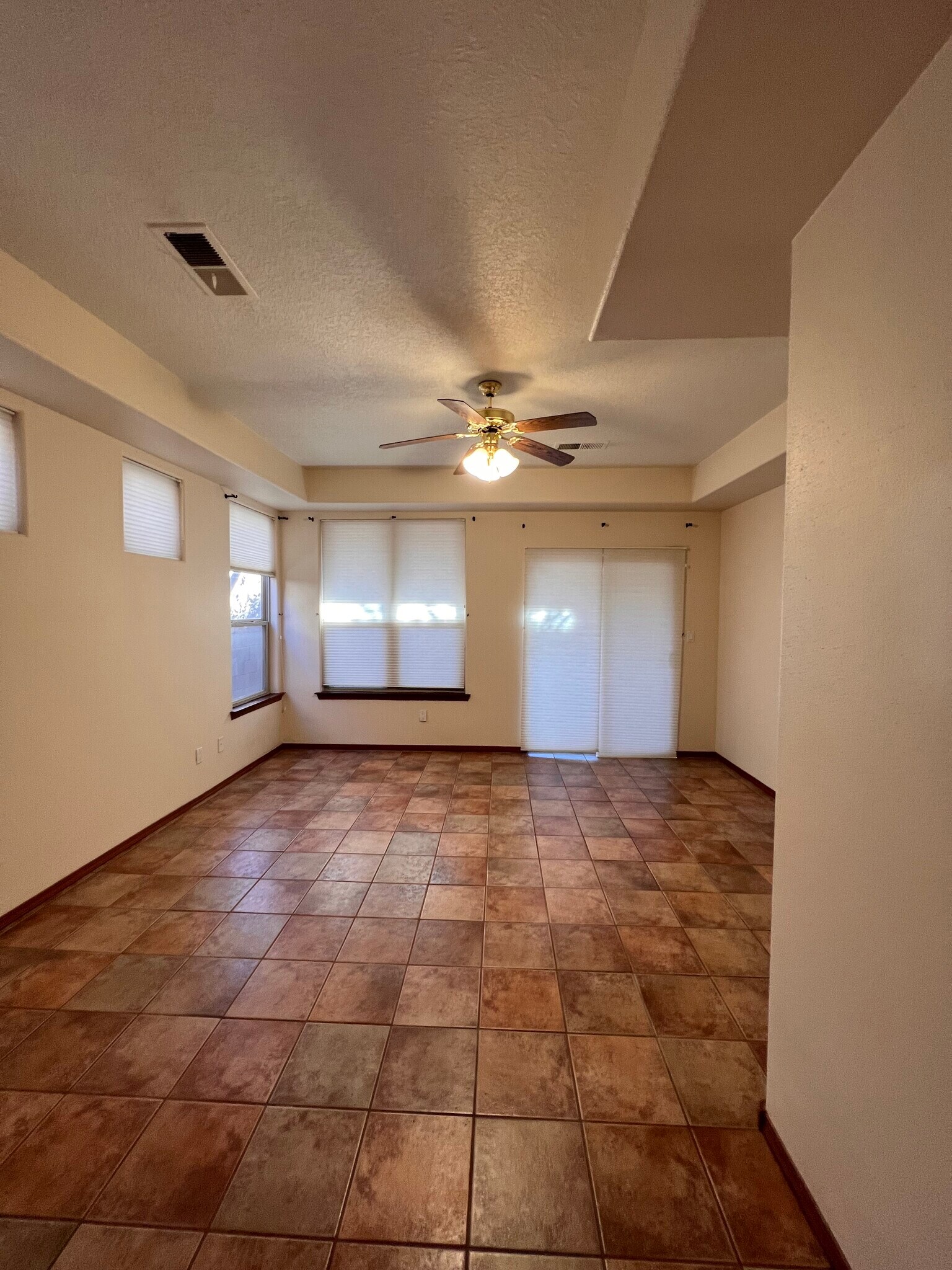 Building Photo - 13200 Bighorn Rd NE