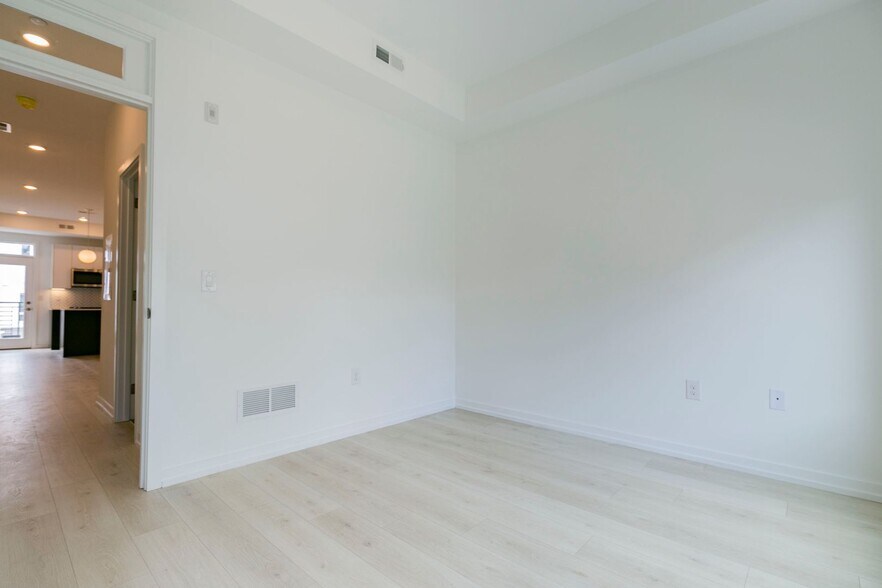Building Photo - 1232 Lecount St
