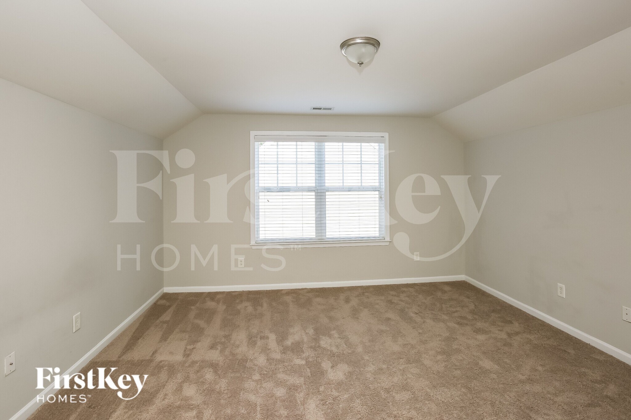 Building Photo - 12300 Backwater Dr