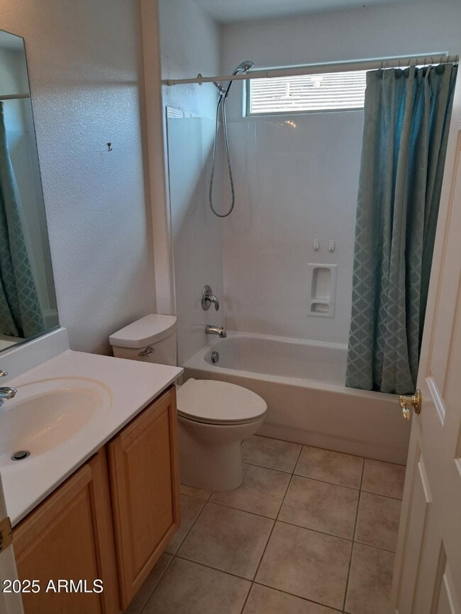 Building Photo - 3707 E Rolling Green Way