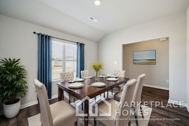 Building Photo - 4022 Ryan Dr SW