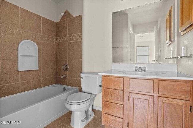 Building Photo - 5740 Saluki Dr