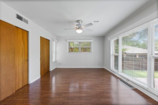 Building Photo - 945 Sam Dealey Dr
