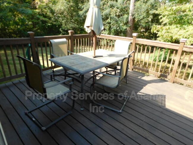 Building Photo - 188 Shawnee Trail SE