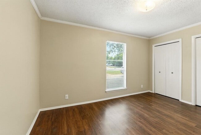 Building Photo - 2600 Brickford Cove