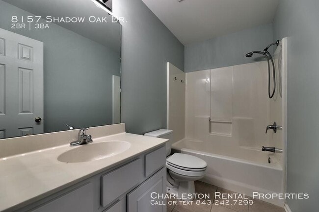 Building Photo - 8157 Shadow Oak Dr