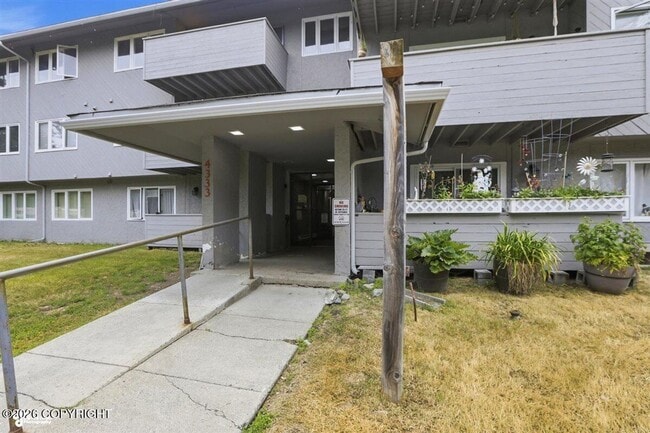 Building Photo - 4333 San Ernesto Ave