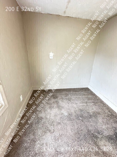 Building Photo - 200 E 32nd St