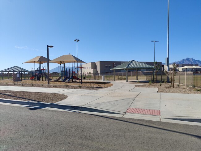 Building Photo - 5405 W Chuck Box Rd