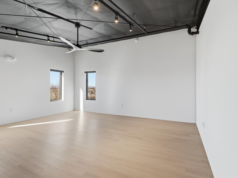 Building Photo - 1728 Camino Carlos Rey
