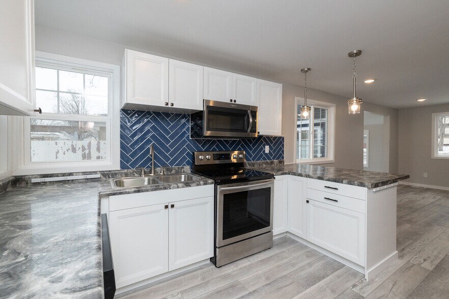 Building Photo - 8835 Nicollet Ave S