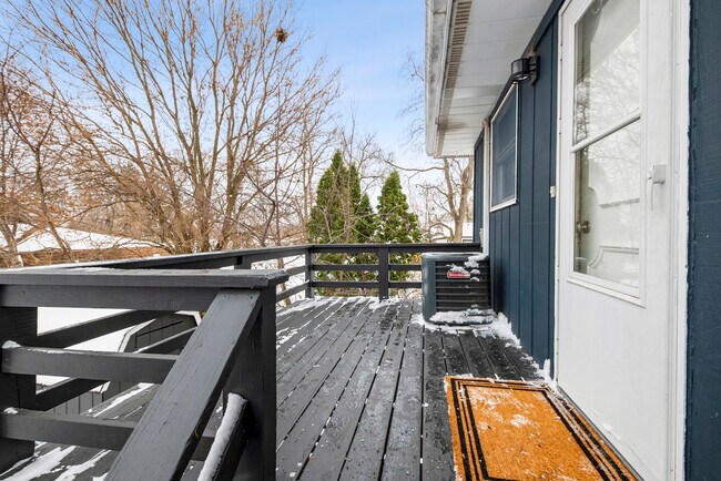 Building Photo - 8342 W Lincoln Hwy