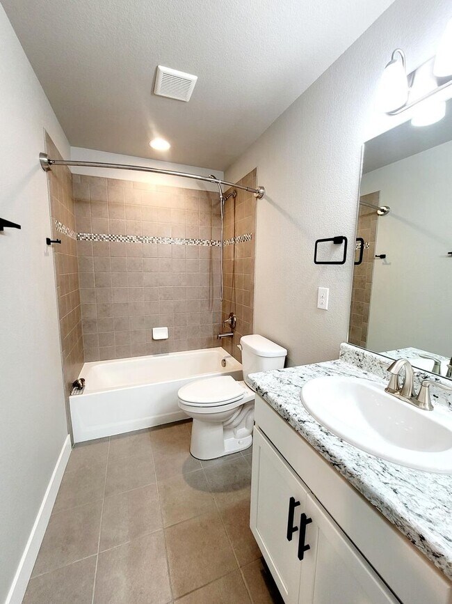 Building Photo - 7376 Peachleaf Dr