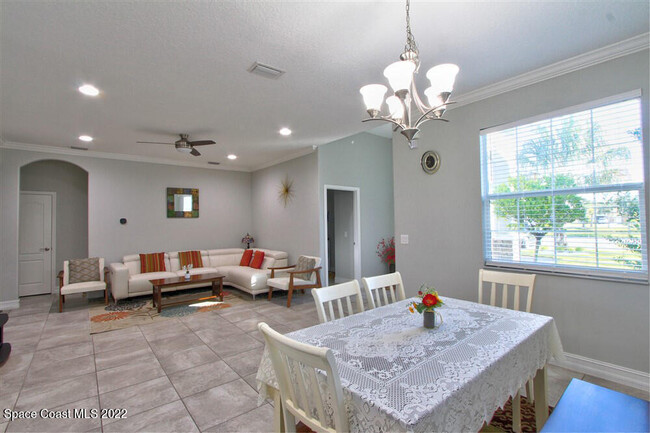 Building Photo - 2826 Amethyst Way