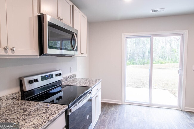 Building Photo - 495 Coconut Dr