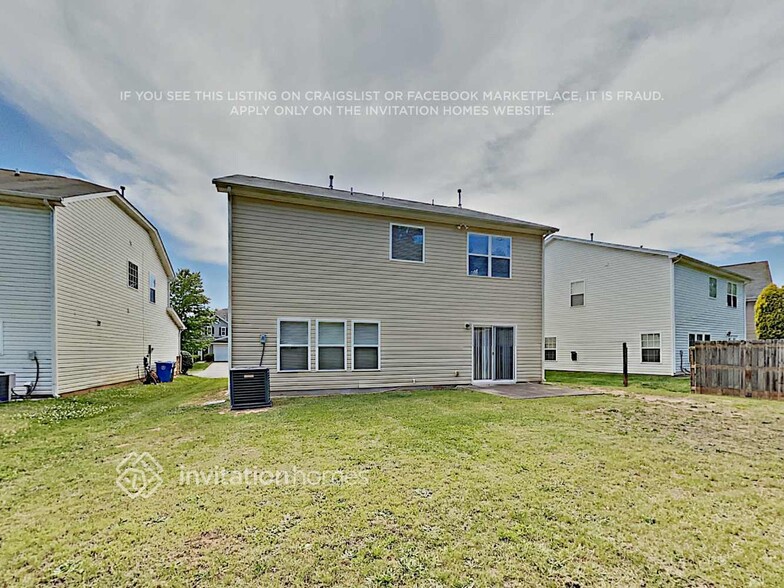 Building Photo - 233 Ranlo Ave
