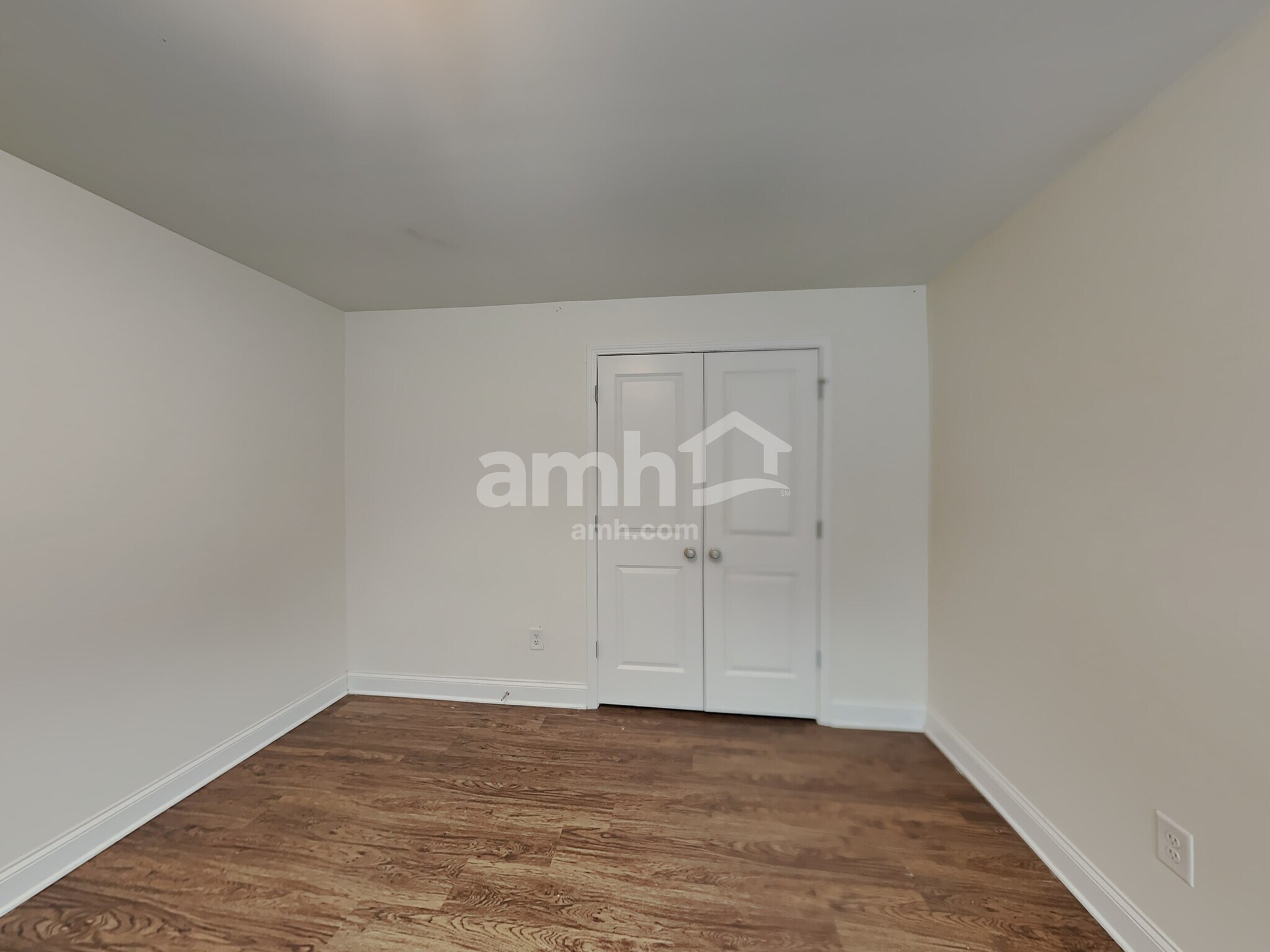 Building Photo - 112 Oscar Way