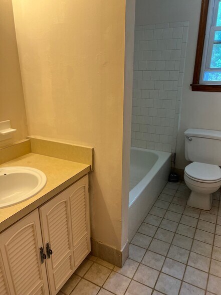 Bathroom - 26 Orchard Crest Dr