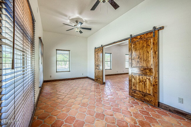 Building Photo - 137 Lanell Dr