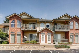 Building Photo - Charming 2 bedroom/ 2-bathroom unit in Castleview Condominium complex- Great location - 1 car gar...
