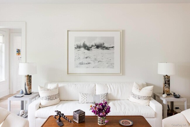 Building Photo - 571 Pauls Ln