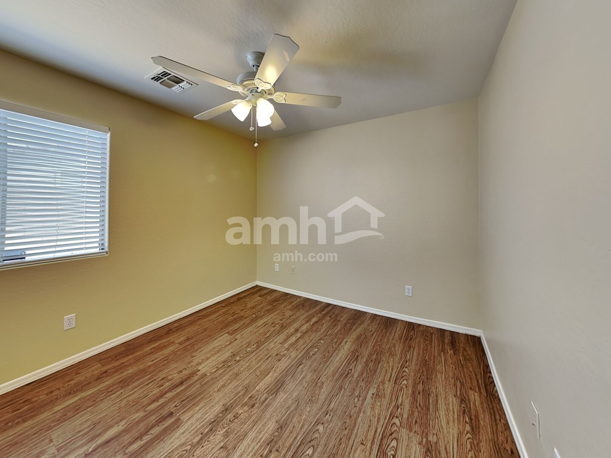 Building Photo - 10406 W Miami St