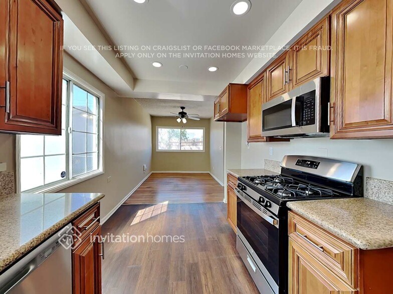 Building Photo - 14251 Minnehaha St