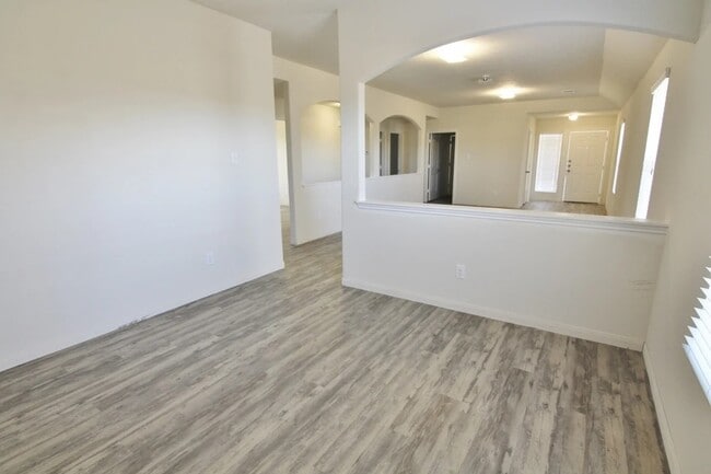 Building Photo - 3911 Cary Creek Dr