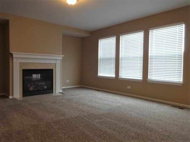 Building Photo - 24112 Cedar Creek Ct